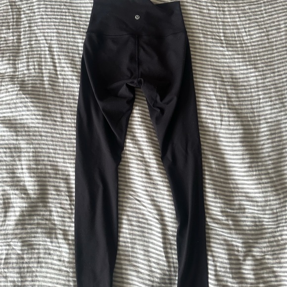 Lululemon High Rise Wunder Under Legging in Black Size 4 - Picture 4 of 4